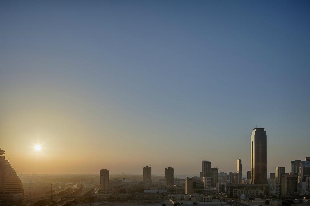 Le Méridien City Centre Bahrain Manama Extérieur photo The skyline of Riyadh