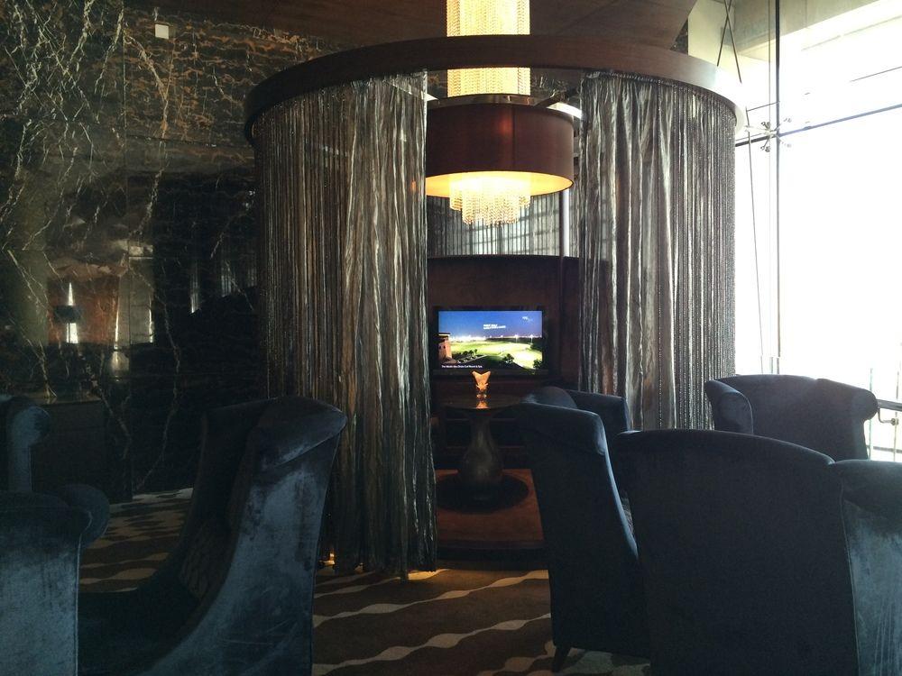 Le Méridien City Centre Bahrain Manama Extérieur photo The lounge at the airport